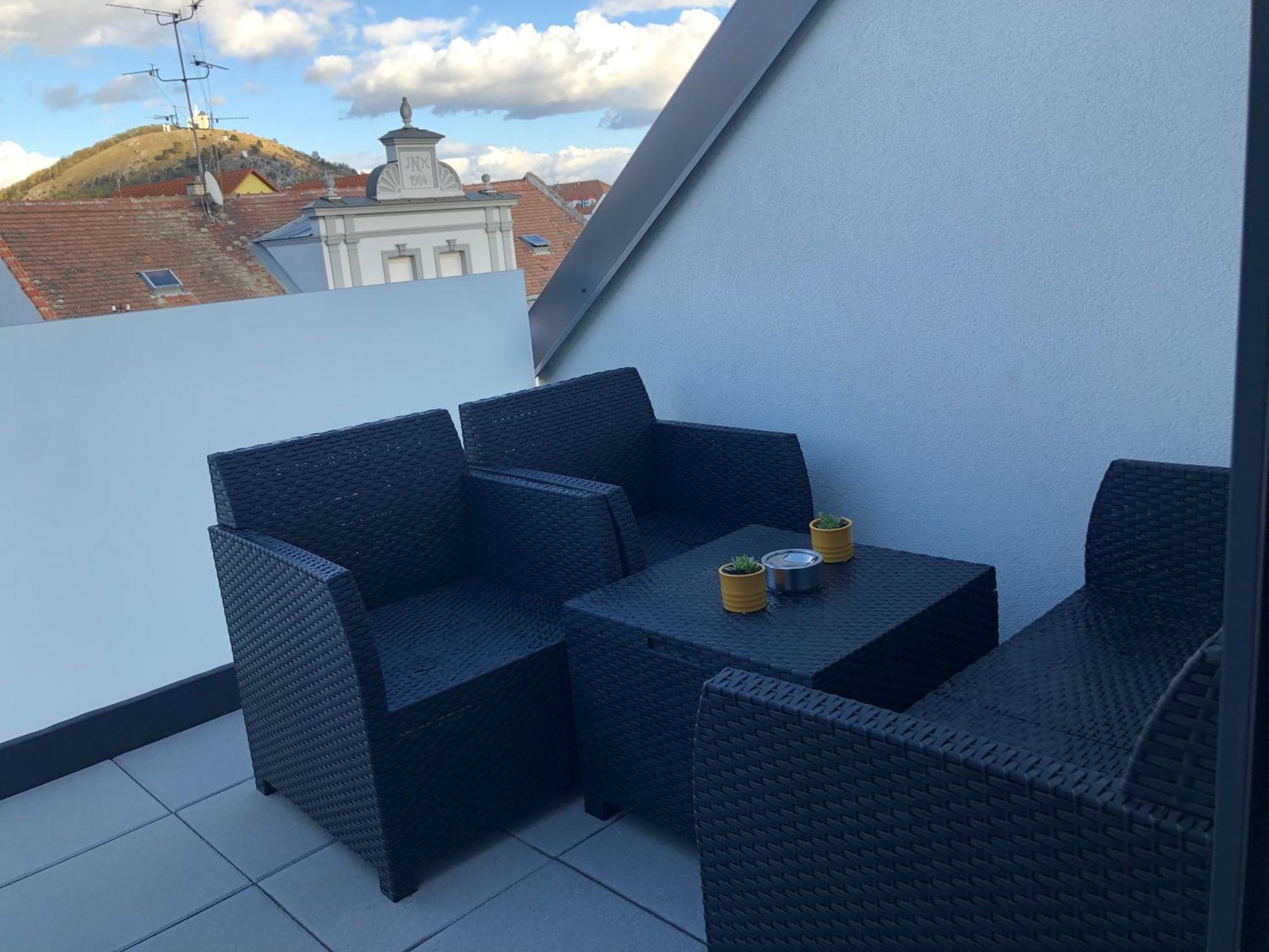 Apartman X28 Mikulov Luaran gambar