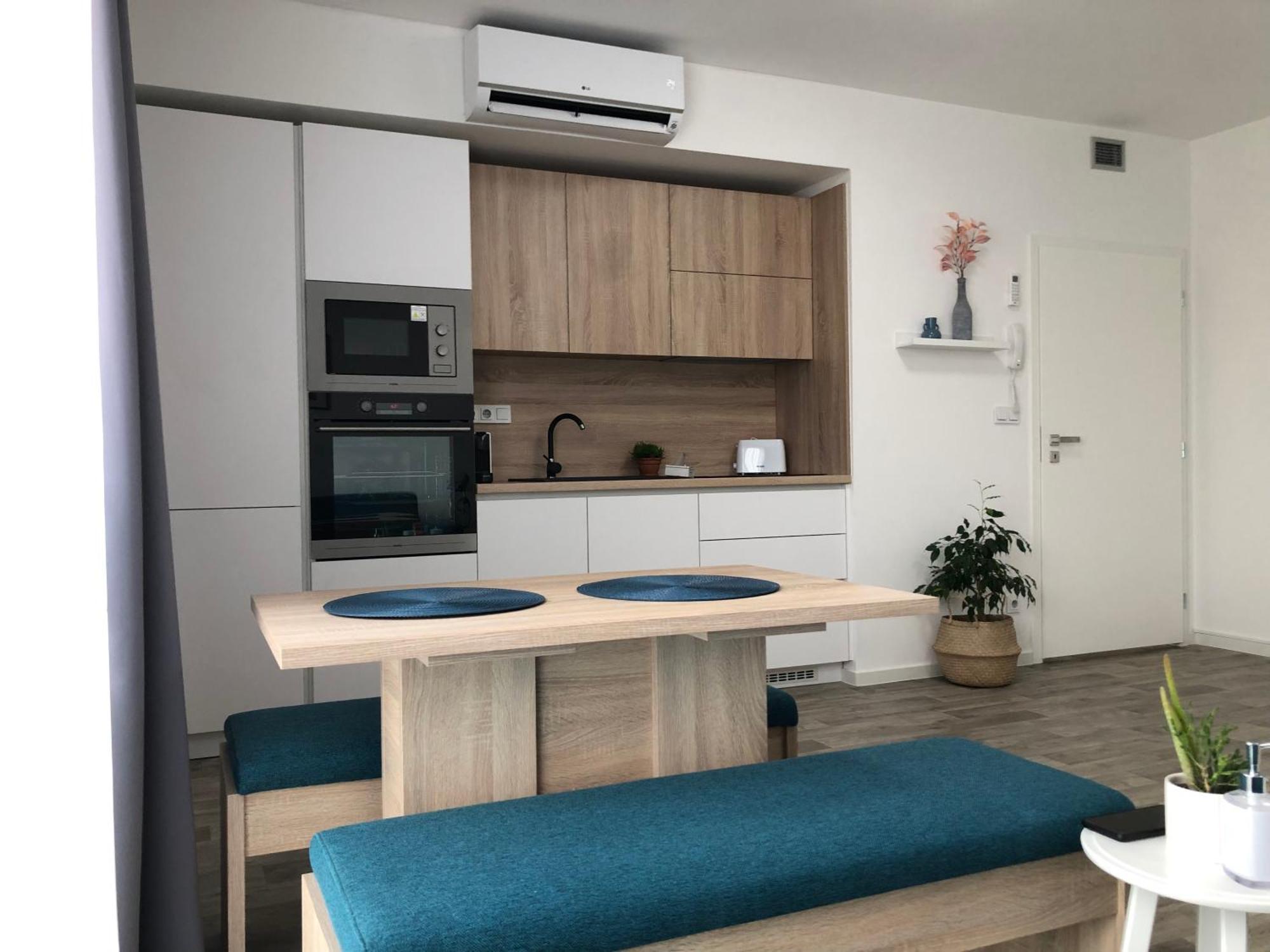 Apartman X28 Mikulov Luaran gambar